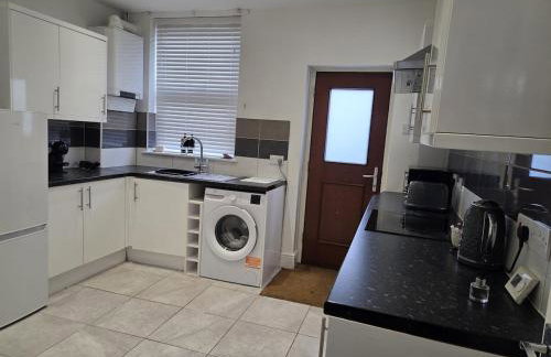 3 Bedroom House in Nottingham - Foto 5