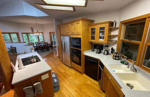 RiverFront Retreat- Spa/Hot tub, Game Room, Limited Gym - Foto 8