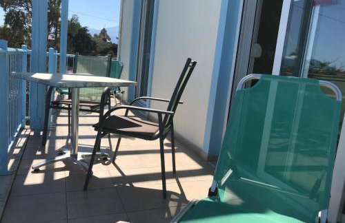 Breathtaking sea and Mountain views with Private pool, Peace full relaxing Villa with WiFi near Shops and Restaurants - Photo 14