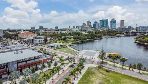 Downtown Tampa Walk to Restaurants Renovated - Foto 3