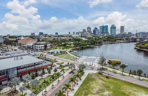 Downtown Tampa Walk to Restaurants Renovated - Foto 3