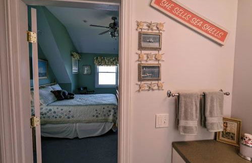 Oceanfront Jellison Beach House - Photo 24