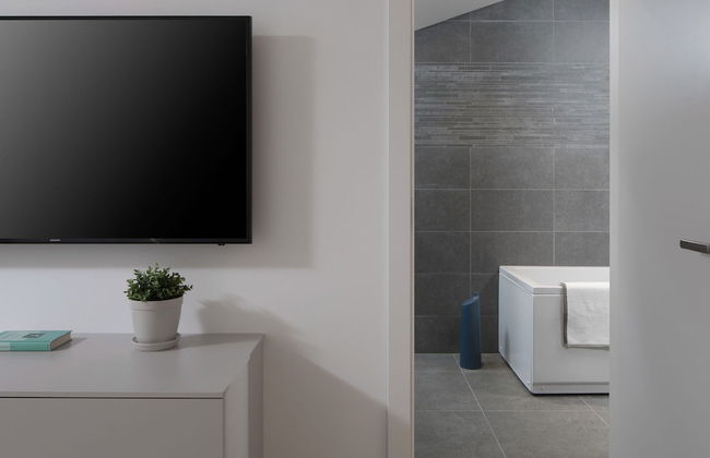 Beach Villa in Korcula with Pool, Sauna & Hot Tub - Photo 8