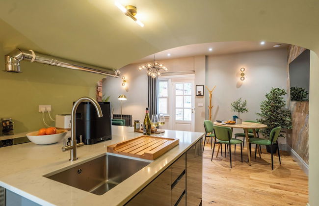 Commandery Vaults - Foto 20