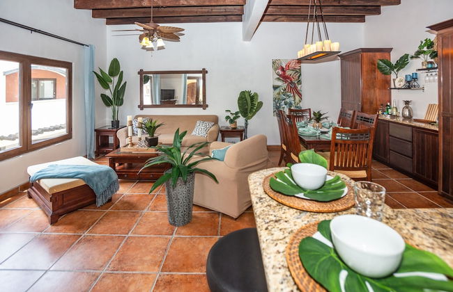 Gecko Getaway 2 Bedroom Condo by RedAwning - Photo 12