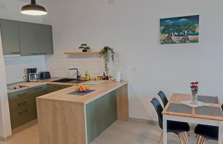 The Father's House - Foto 29