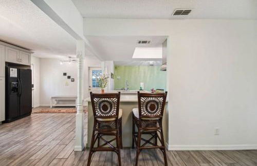 TRANQUILITY! PRIVATE Gated Estate! Boats, RVs OK! Has Separate Apt, Fishing, Hiking, LOW Rates! - Foto 13