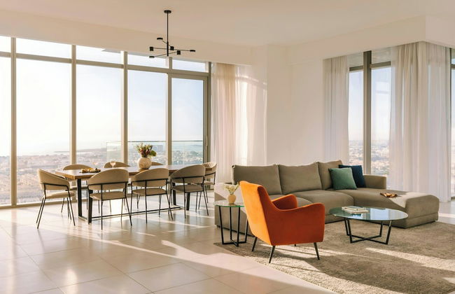 Sonder by Marriott Bonvoy Downtown Towers Apartments - Photo 1