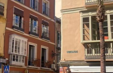 CASA NATY, Espacioso Renovado Apartamento en el Centro de Malaga - Photo 23