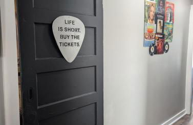 Meet Virginia less than 1 mile from casino and downtown - Photo 15