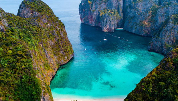 Vista aérea das ilhas Phi Phi