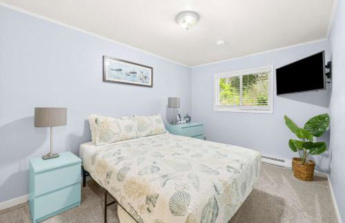 Bright Beach Town Bungalow - Foto 17