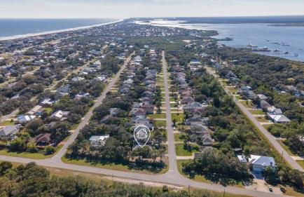 3BR Family Getaway Steps to Sand & Sun - Foto 38