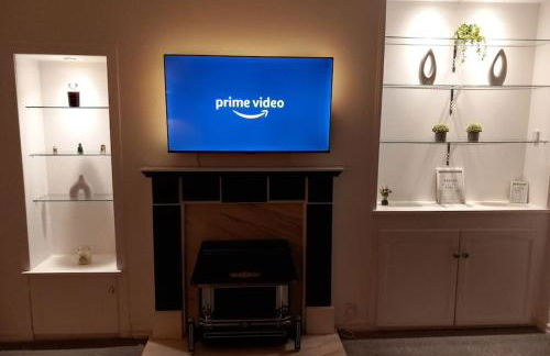 Springfield Apartment - Train to Glasgow or Edinburgh - Private Parking & Wifi - Photo 27