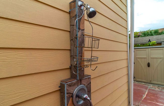 The Secret Garden - The Cottage Near Beach, Shops, Restaurants, Pet Friendly, Close to Lucerne Ave! - Foto 26