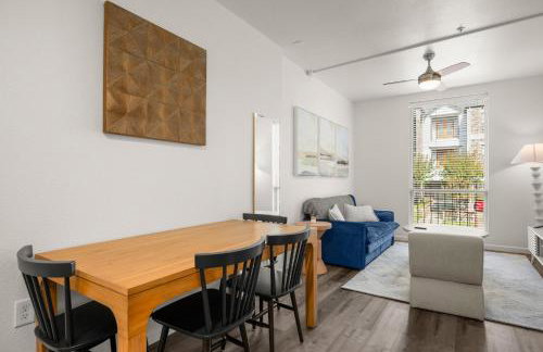 Walk to UT & SXSW 3BR Apt Near Downtown with Free Parking & Hi Speed WiFi - Foto 9