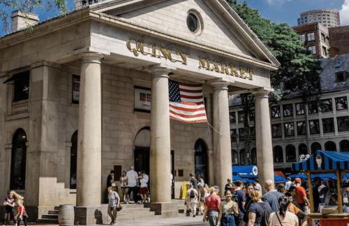 Boston Studio Apartment with Parking, next to Train or Buses, good Neighborhood - Foto 4