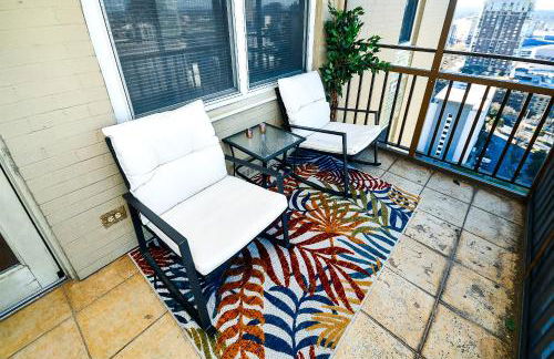 Modern Designed DTWN Condo with a 99 percent Walk Score - Foto 78