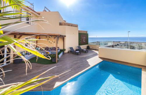 La Casa de Playa - piscina y jacuzzi a 50m del mar - Foto 8