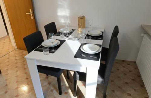 Rückzugsort mit Bergblick in Baiersbronn-Obertal - beheizter Wintergarten & kostenfreier Parkplatz - 70qm Ferienwohnung - Foto 14