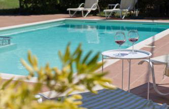 Ellie Villa - Foto 1