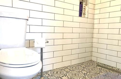 Eagles Nest Casita Luxury king memory foam bed feather pillows & duvet Amazing views, private balcony, Great location & Dog friendly - Foto 55