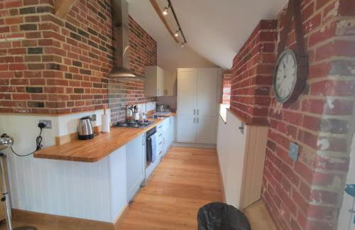 Blashford Manor Farmhouse Holiday Cottage - The Shire Cottage - Foto 5