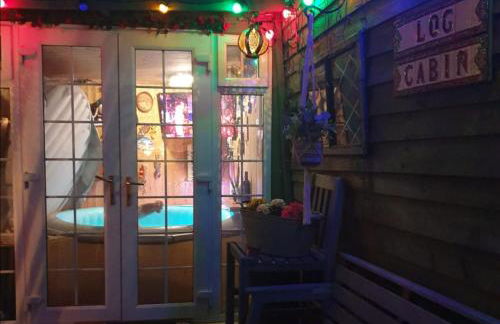 Chalet with hot tub room - Foto 8