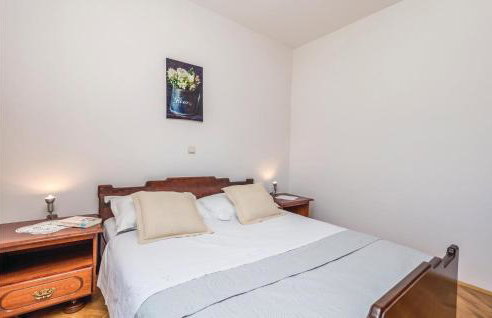 Cozy Home In Viskovo With Wifi - Photo 49