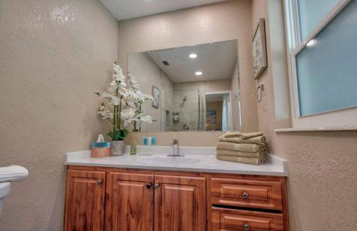 Sunny Escape-Heated Pool - Foto 7