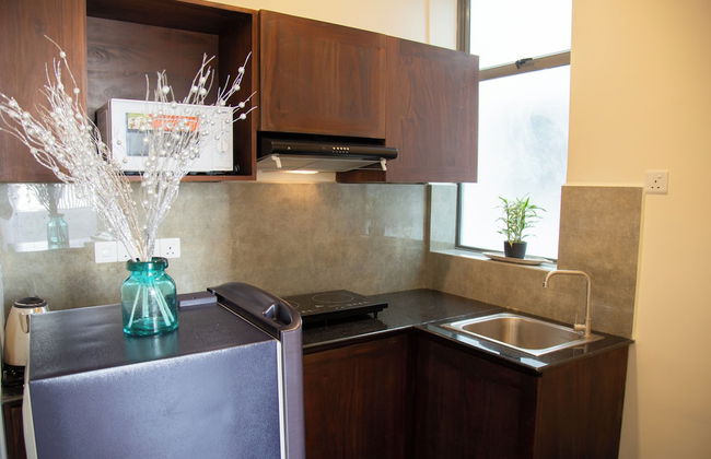 Marine Suites - Photo 40