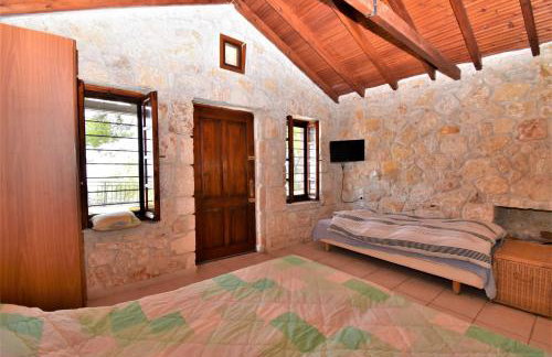 KALIVA near the beach - Photo 19