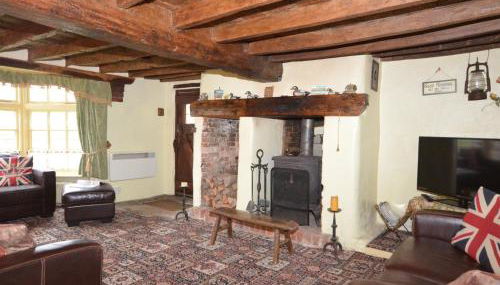 4 Bed in Corfe Mullen THOLD - Photo 3, Other