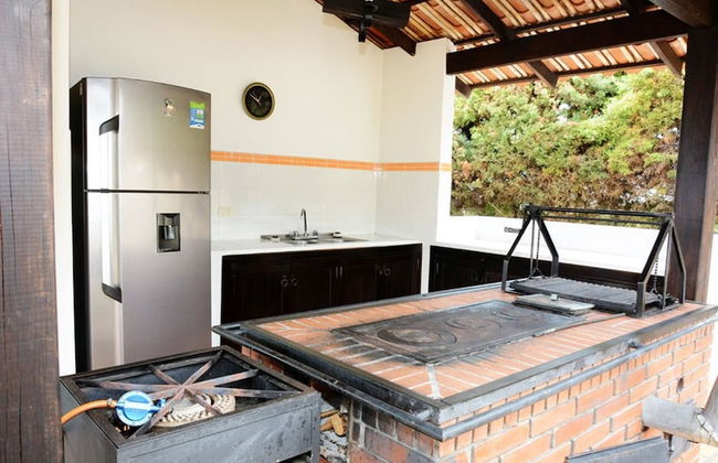 Finca Lago Calima With Excellent View - Photo 29