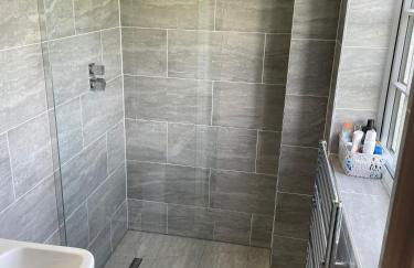 Modern, chic 3-storey town house - Photo 2