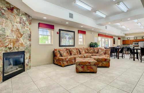 Ocean View Next to Pool and Amenities Corner Unit 3 Balconies OW20-201 - Foto 71