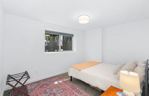 Golden Gardens Getaway-Walk to Beach & Waterfront - Foto 29