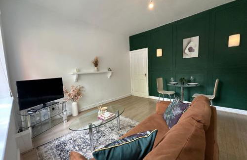 Beautiful Bungalow Awaits Your Short Term Stay - Foto 6