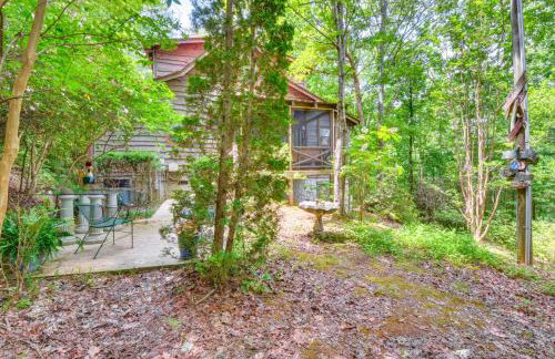 Rustic Cabin with Porches 8 Mi to Tallulah Gorge! - Photo 26