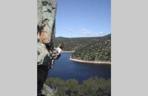 La Casita de Noe con vista al Pantano de San Juan - Foto 45