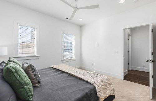 TWO Neighboring Homes Sleeps 24 Walk to 12 South - Foto 24