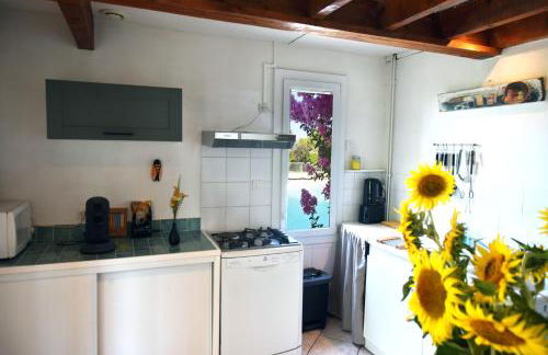 Lou Cigalou - Au Calme - Grand Jardin - Piscine Partagée - Parking - Campagne et Idéalement Situé Proche A7 et Montélimar - Foto 18