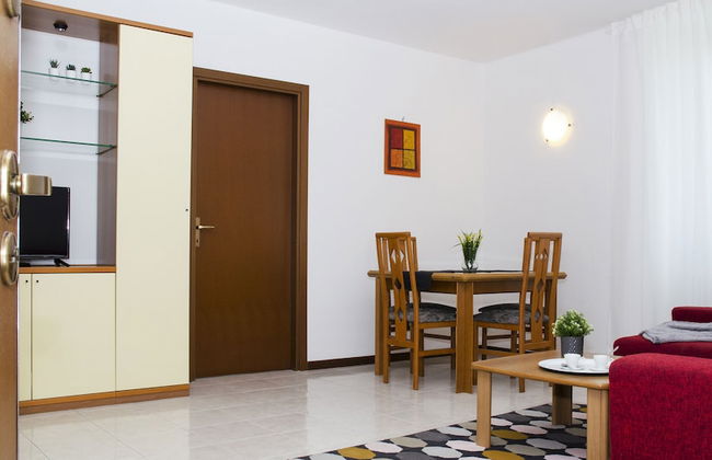 JOIVY Little House - Photo 26