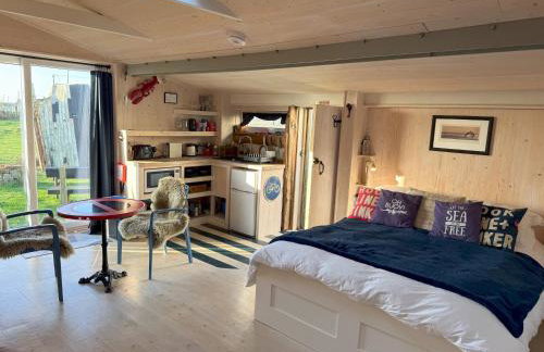 The Surf Shack - Photo 10