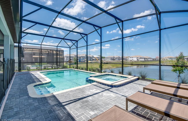 8 BR Villa With Games Room - Photo 39