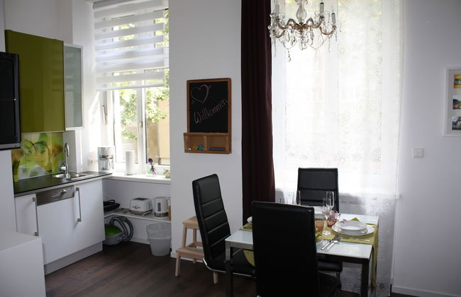 GoVienna Small Modern Apartment - Foto 6