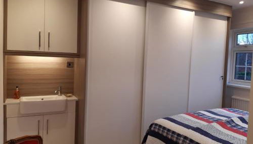 Smitten House 4 Bedroom RHYL - Foto 2