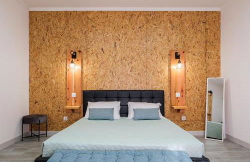 Castanheiro's Place - Photo 24