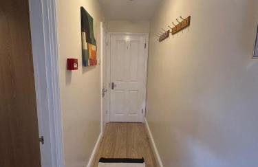 Charming Garden Apartment - Photo 4