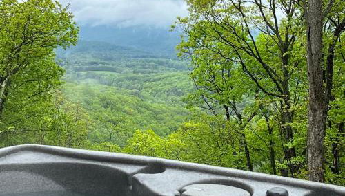 Hideaway Tiny Cabin, Hot Tub, View, Firepit - Foto 4